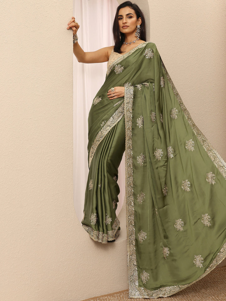 Green Embroidered Silk Blend Saree With Unstitched Blouse Piece