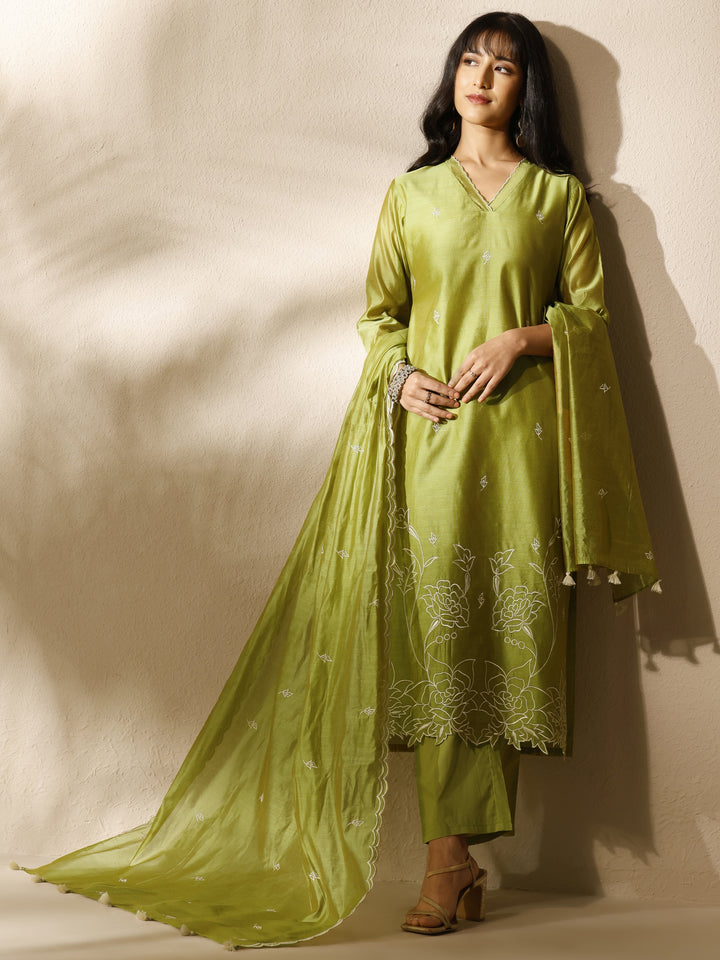 Green Embroidered Silk Blend Straight Suit Set With Dupatta