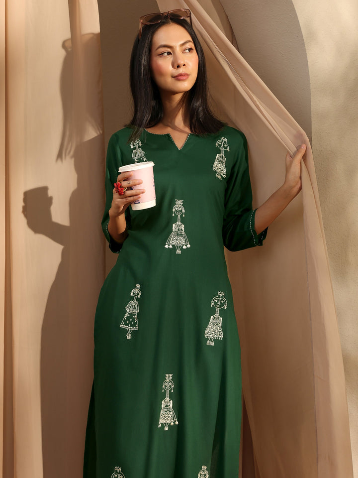 Green Ethnic Motif Embroidered Rayon Straight Kurta