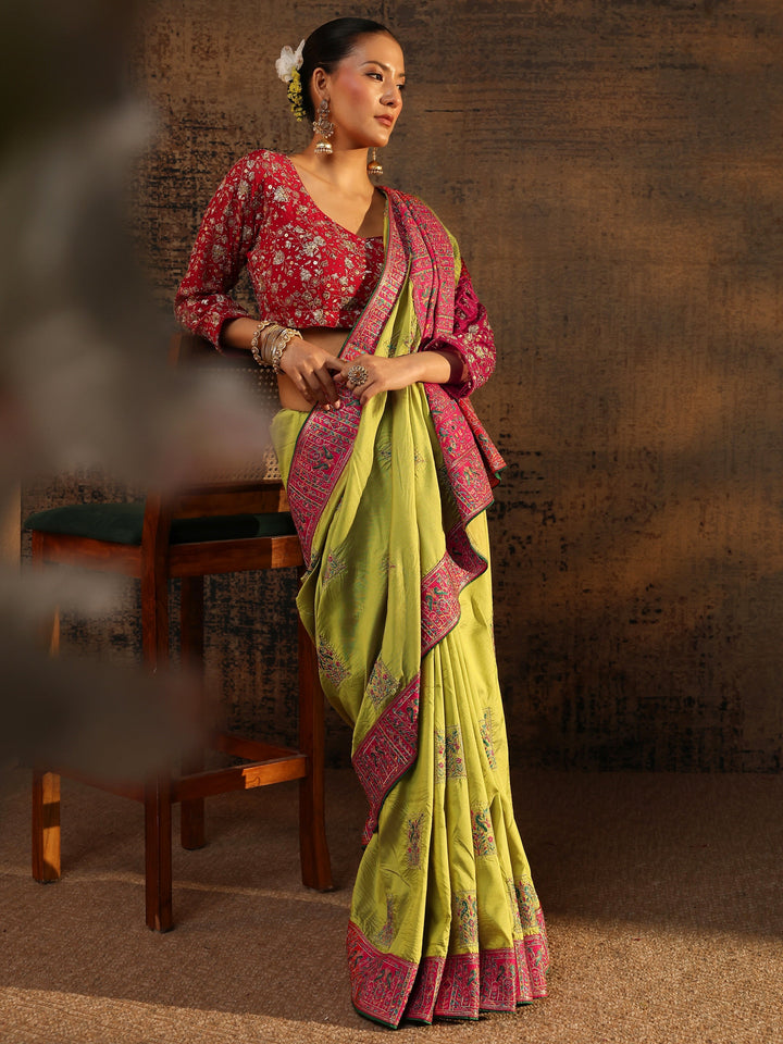Green Ethnic Motifs Embroidered Silk Blend Saree With Unstitched Blouse Piece