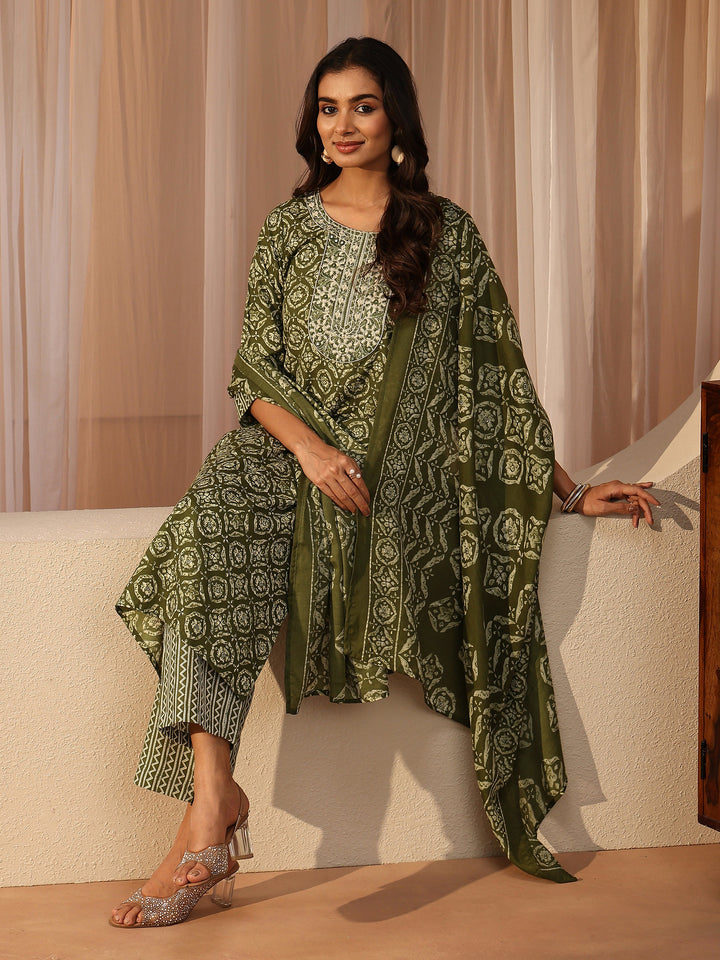 Green Ethnic Motifs Printed Cotton Blend Straight Suit Set With Dupatta