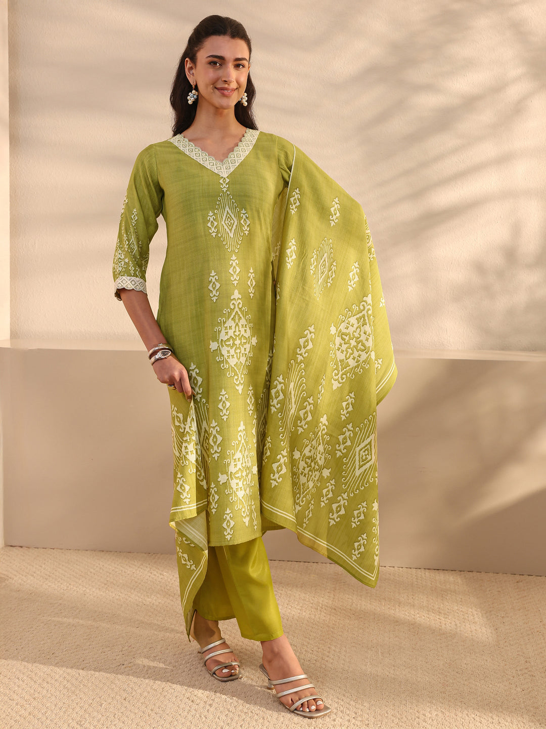 Green Ethnic Printed Silk Blend Straight Suit Set With Duaptta