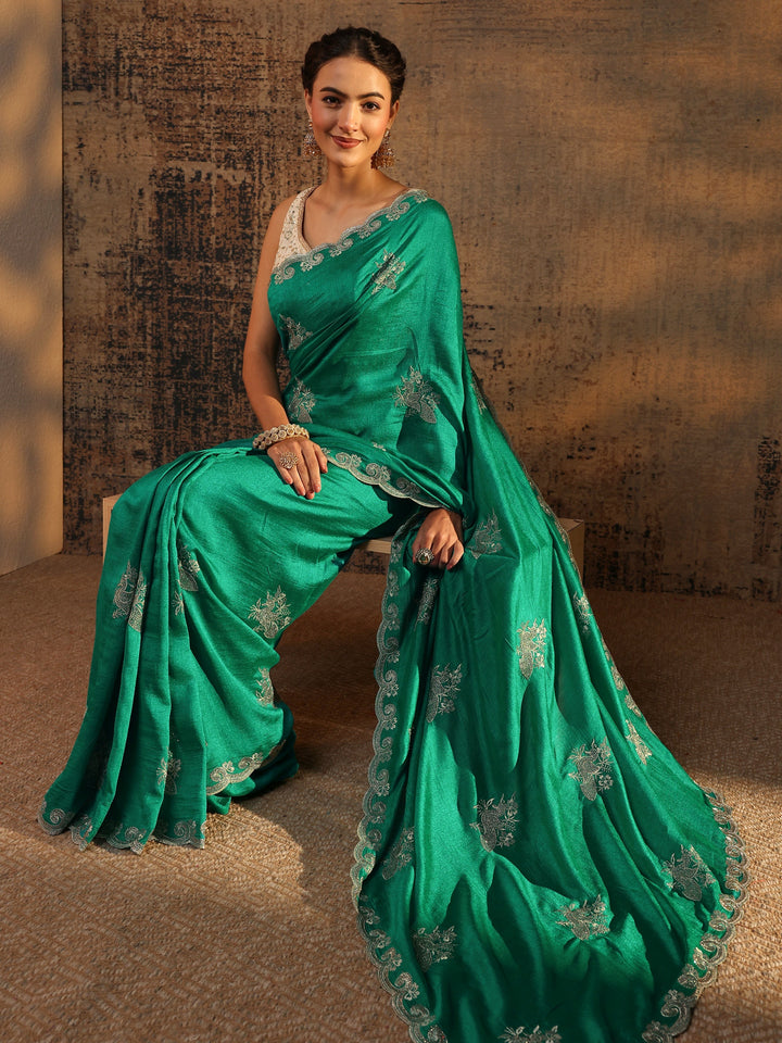 Green Floral Embroidered Silk Blend Saree With Unstitched Blouse Piece