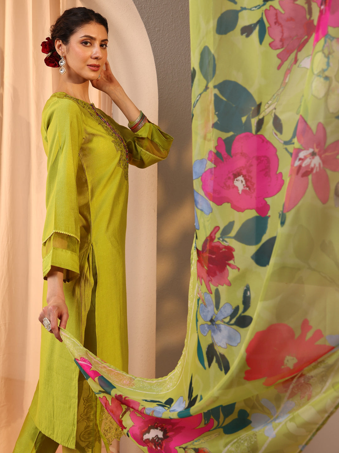 Green Floral Embroidered Silk Blend Straight Suit Set With Dupatta