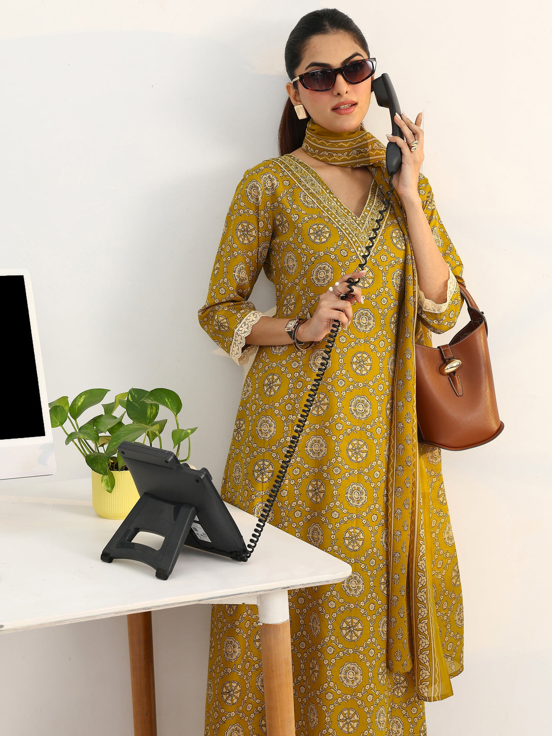 Green Floral Printed Cotton Blend A-Line Suit Set With Dupatta