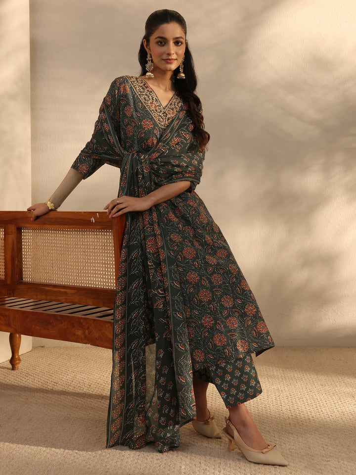 Green Floral Printed Cotton Blend Straight Suits Set With Dupatta