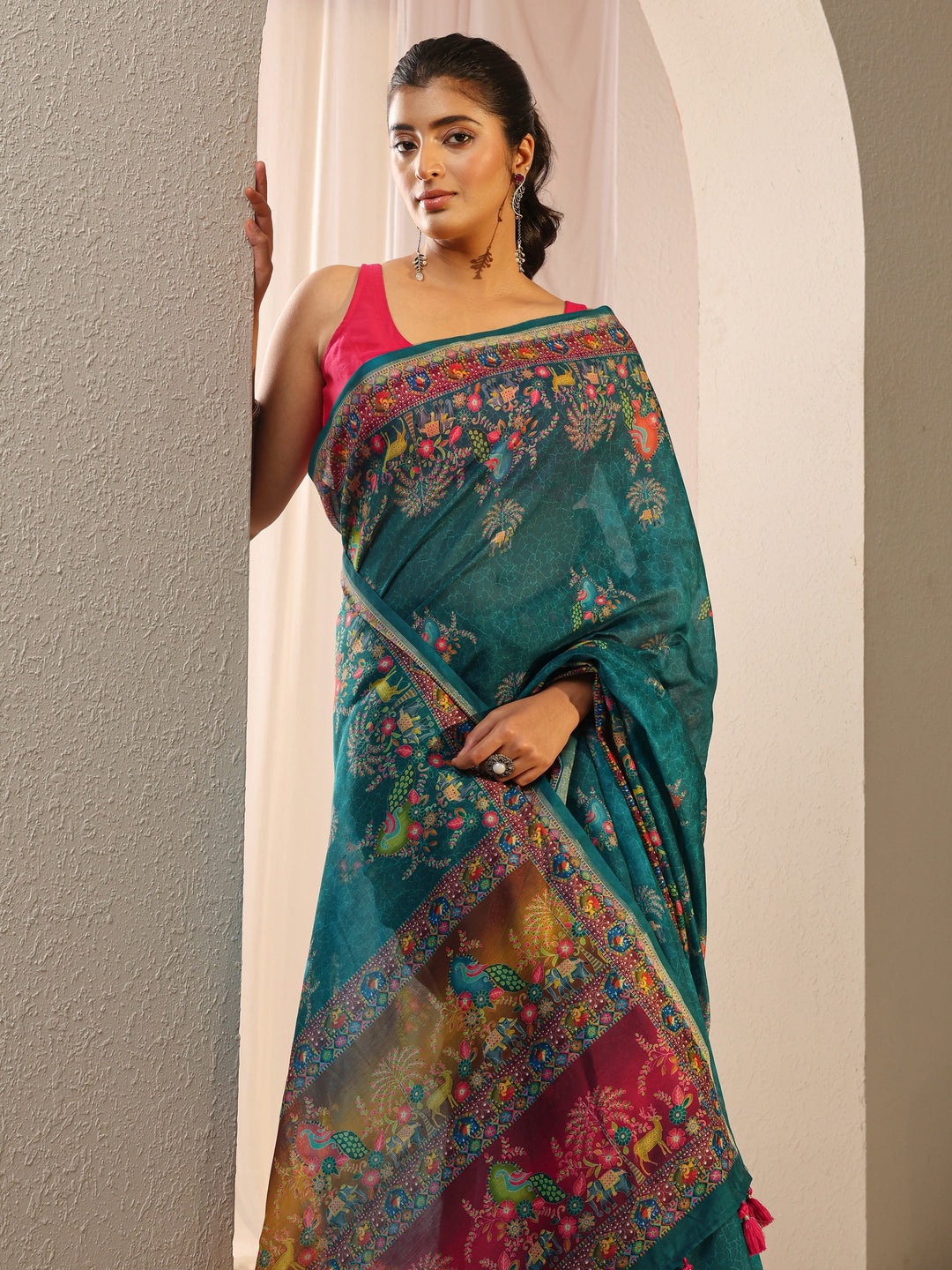 Green Floral Printed Silk Blend Tassel Saree With Unstitched Blouse Piece