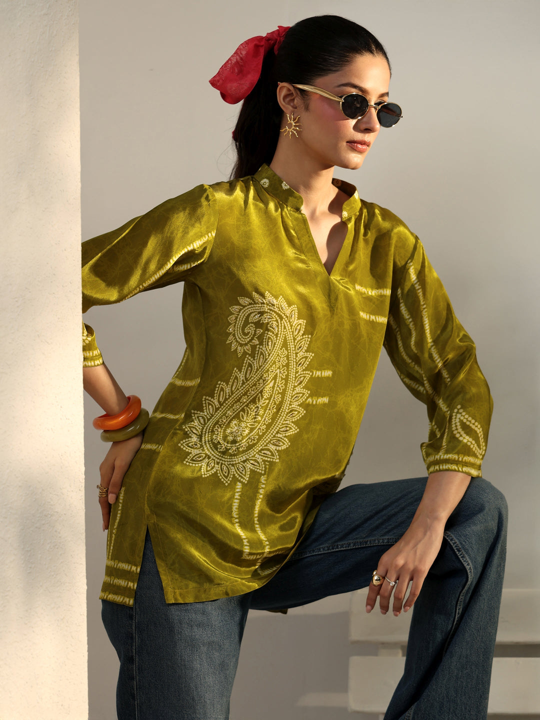 Green Paisley Printed Crepe Straight Short Kurti