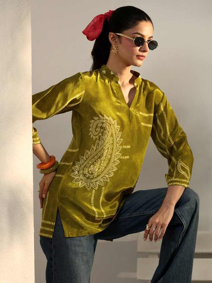 Green Paisley Printed Crepe Straight Short Kurti