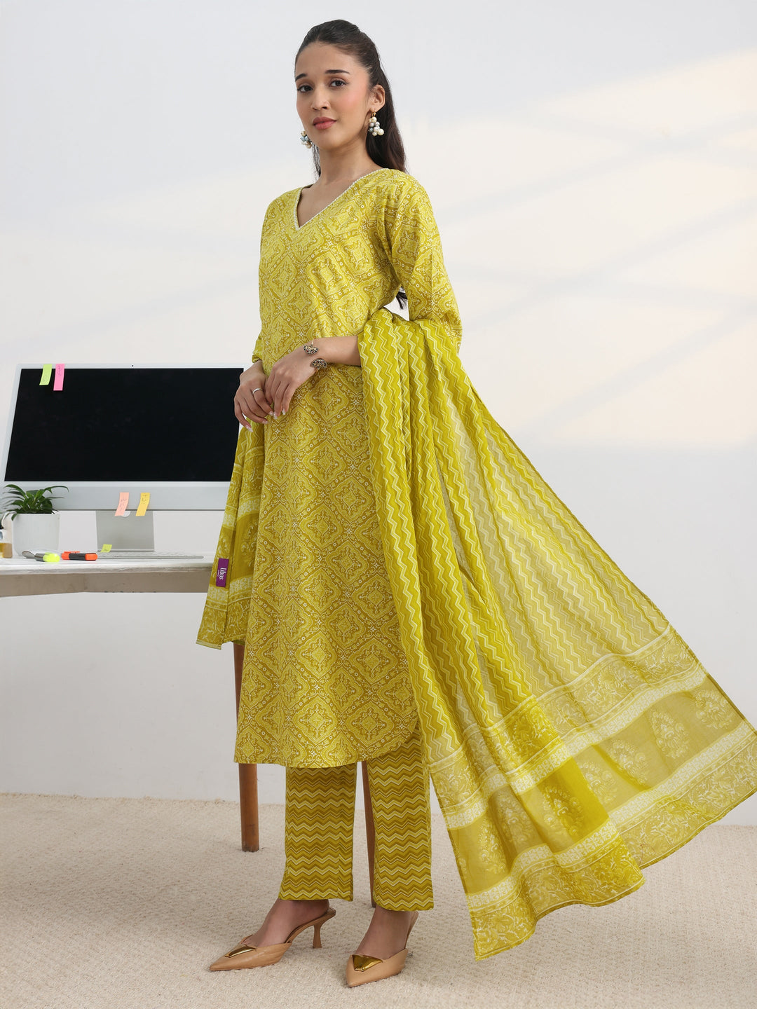 Green Printed Cotton Blend Straight Suit Set With Dupatta