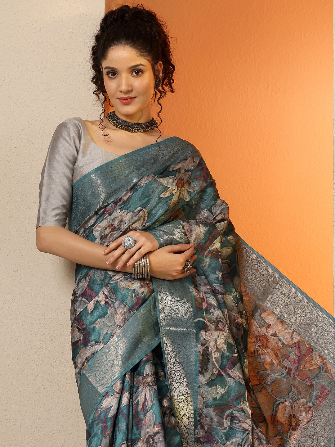 Green Printed Silk Blend Saree With Unstitched Blouse Piece