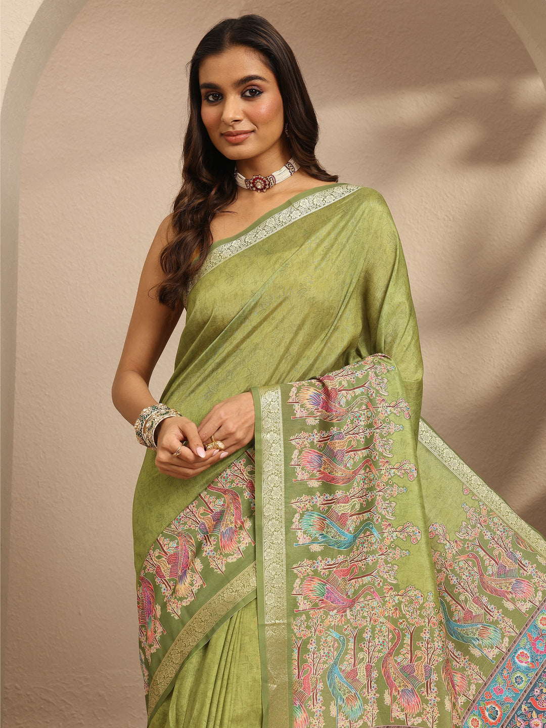 Green Printed Silk Blend Saree With Unstitched Blouse Piece