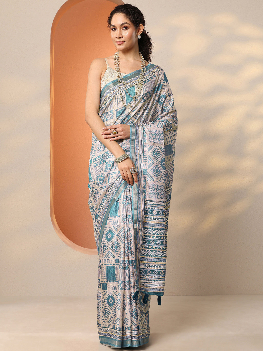 Green Printed Silk Blend Saree With Unstitched Blouse Piece
