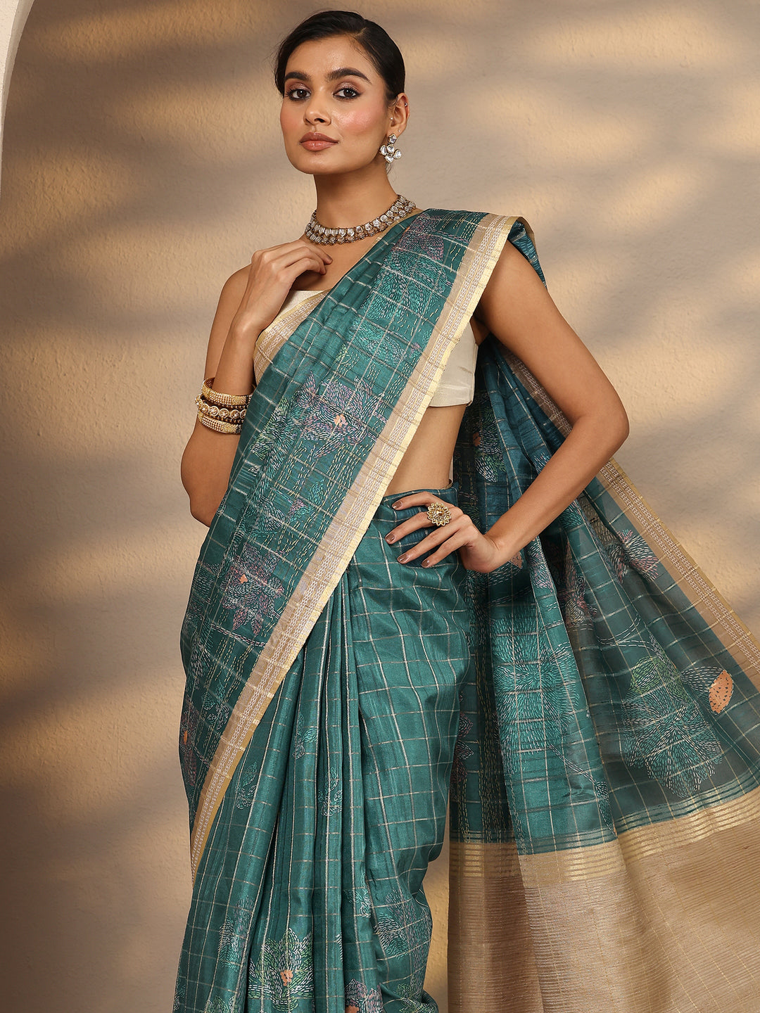 Green Printed Silk Blend Saree With Unstitched Blouse Piece