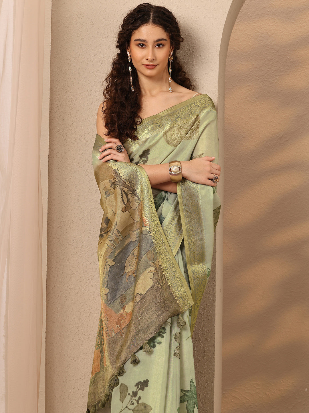 Green Printed Silk Blend Saree With Unstitched Blouse Piece