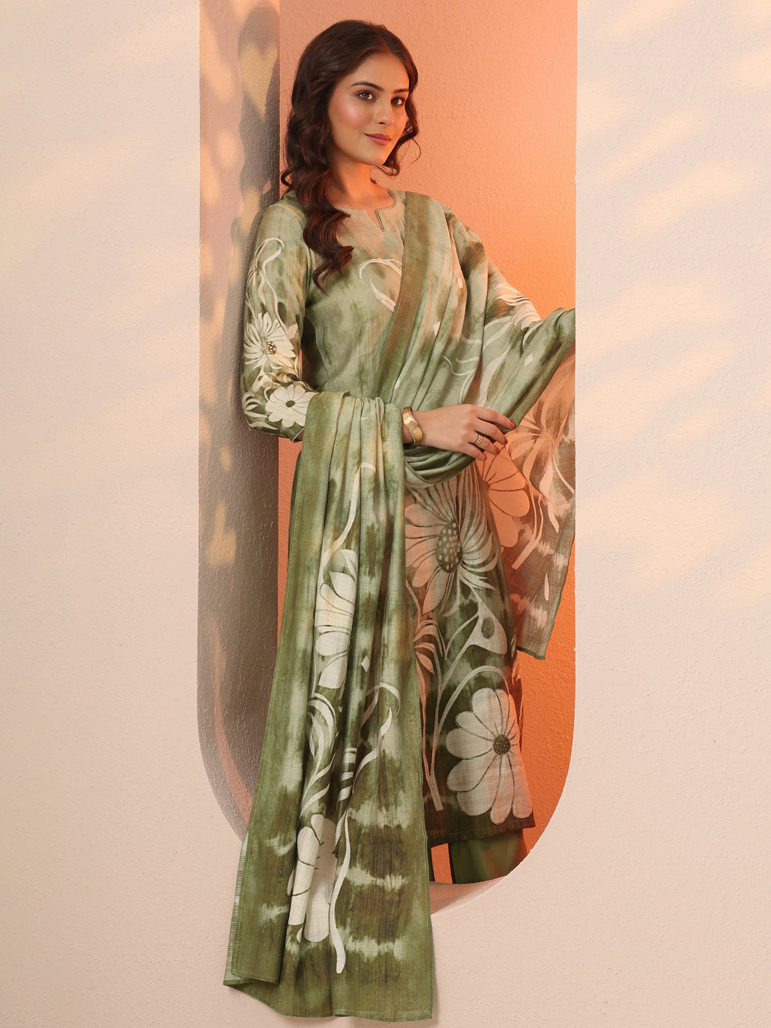 Green Printed Silk Blend Straight Suit Set With Dupatta