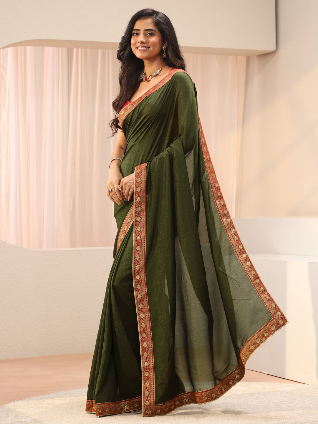 Green Solid Silk Blend Saree