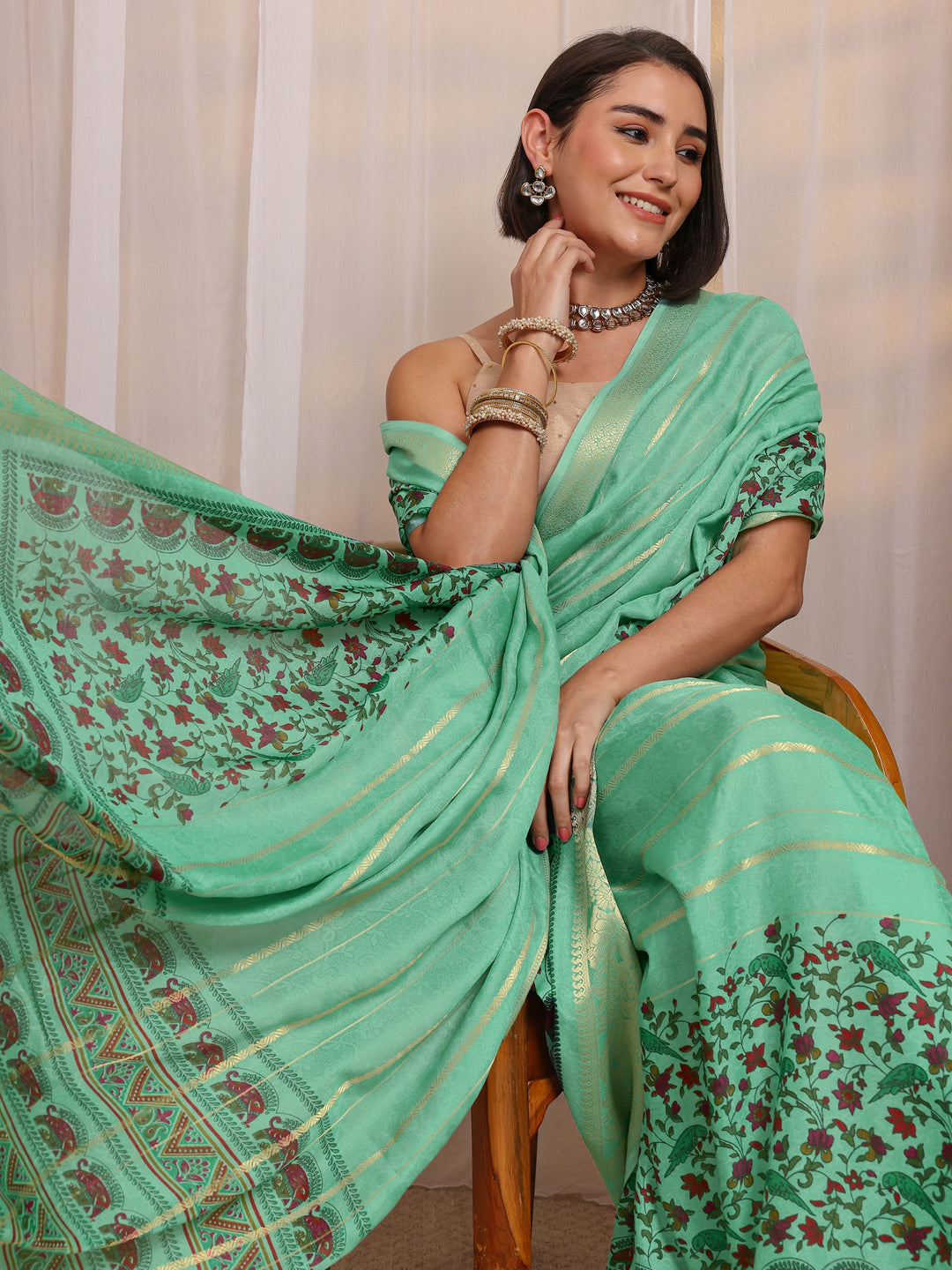 Green Striped Printed Pallu Silk Blend Saree 
With Unstitched Blouse Piece