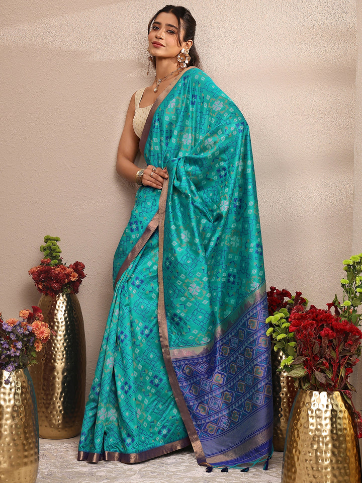 Green Woven Design Banarsi Silk Blend Saree With Unstitched Blouse Piece
