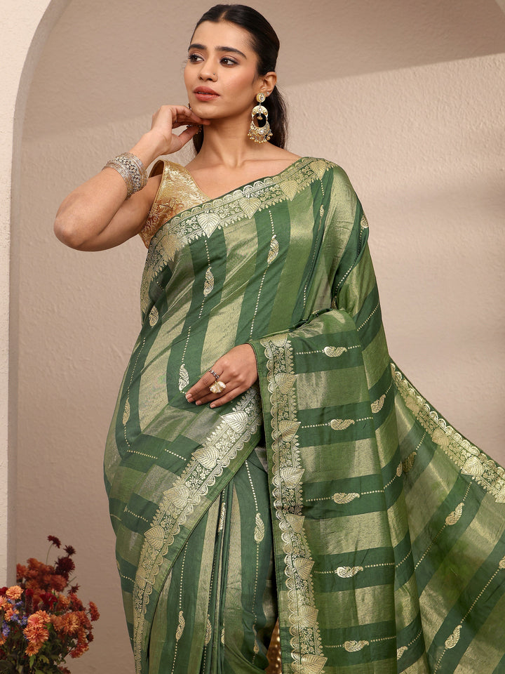 Green Woven Design Banarsi Silk Blend Saree With Unstitched Blouse Piece