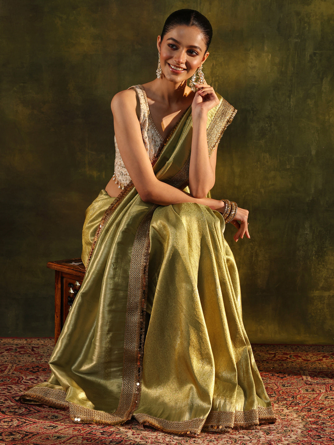 Green Woven Design Silk Blend Saree With Unstitched Blouse Piece