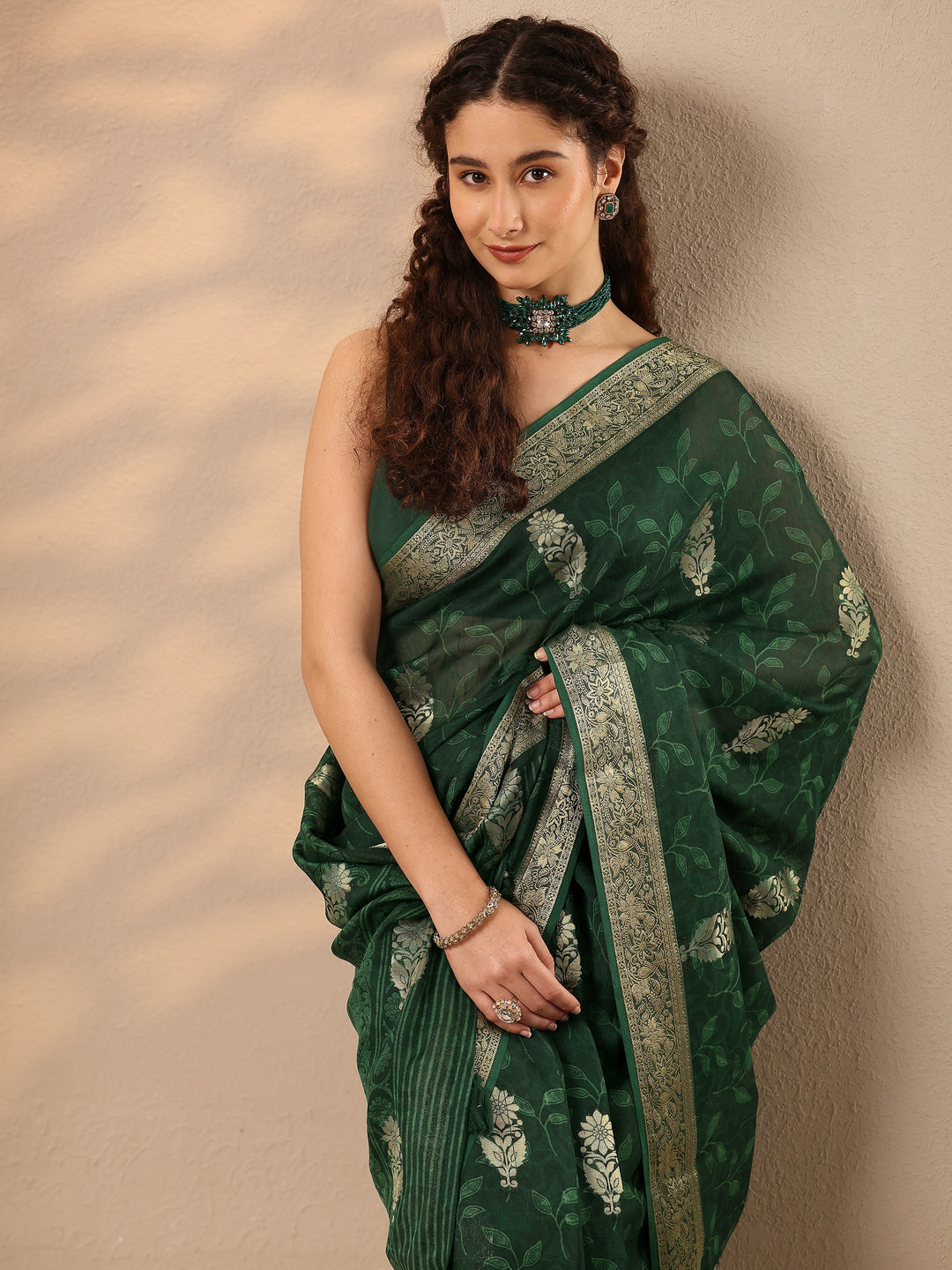 Green Woven Design Silk Blend Saree With Unstitched Blouse Piece
