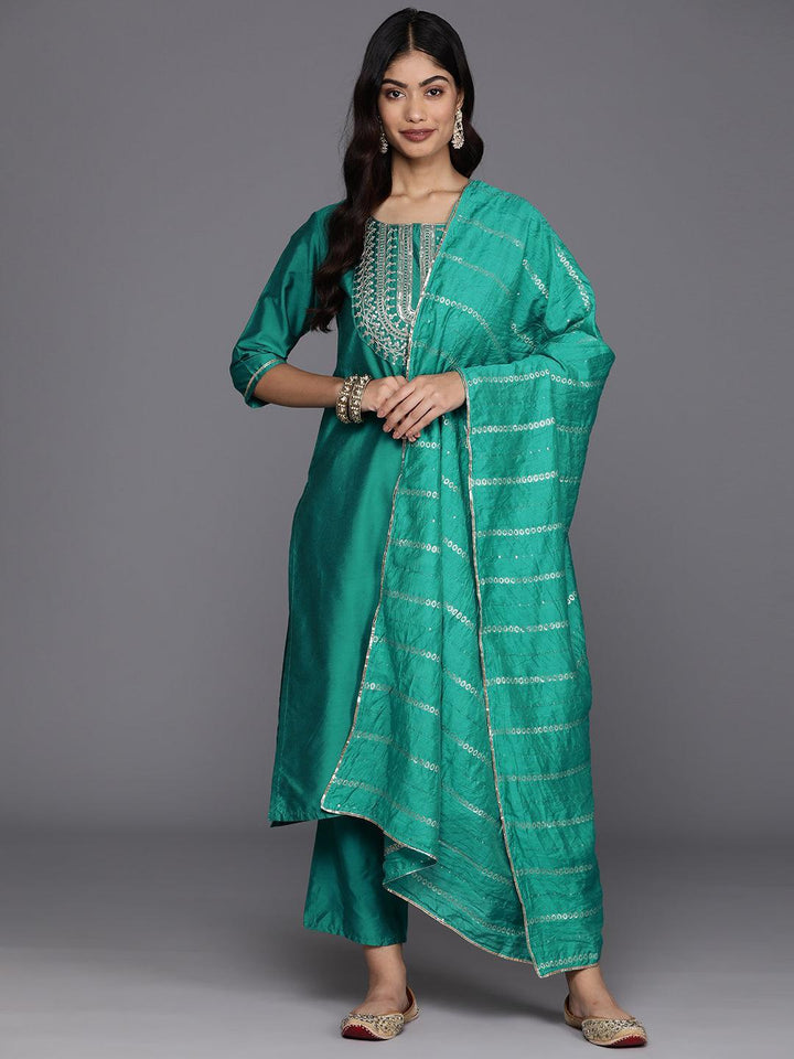 Green Yoke Design Silk Blend Straight Suit With Dupatta