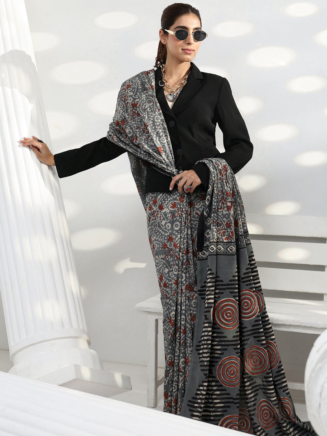 Charcoal Grey Swirl Printed Cotton Saree