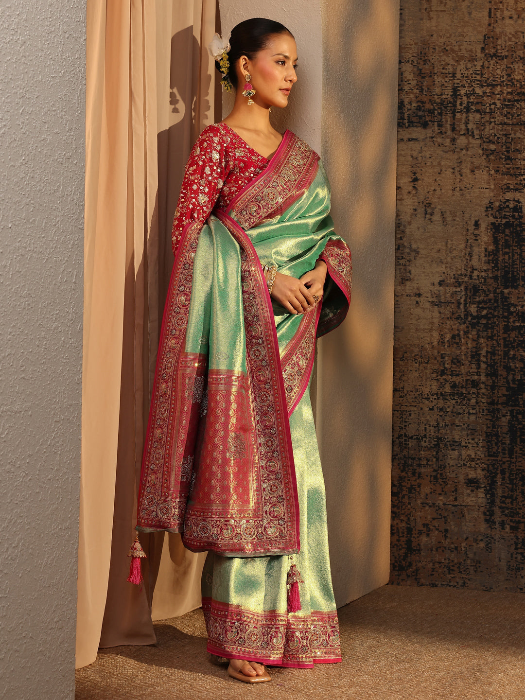 Libas Art Green Ethnic Motifs Woven Design Silk Blend Saree With Unstitched Blouse Piece