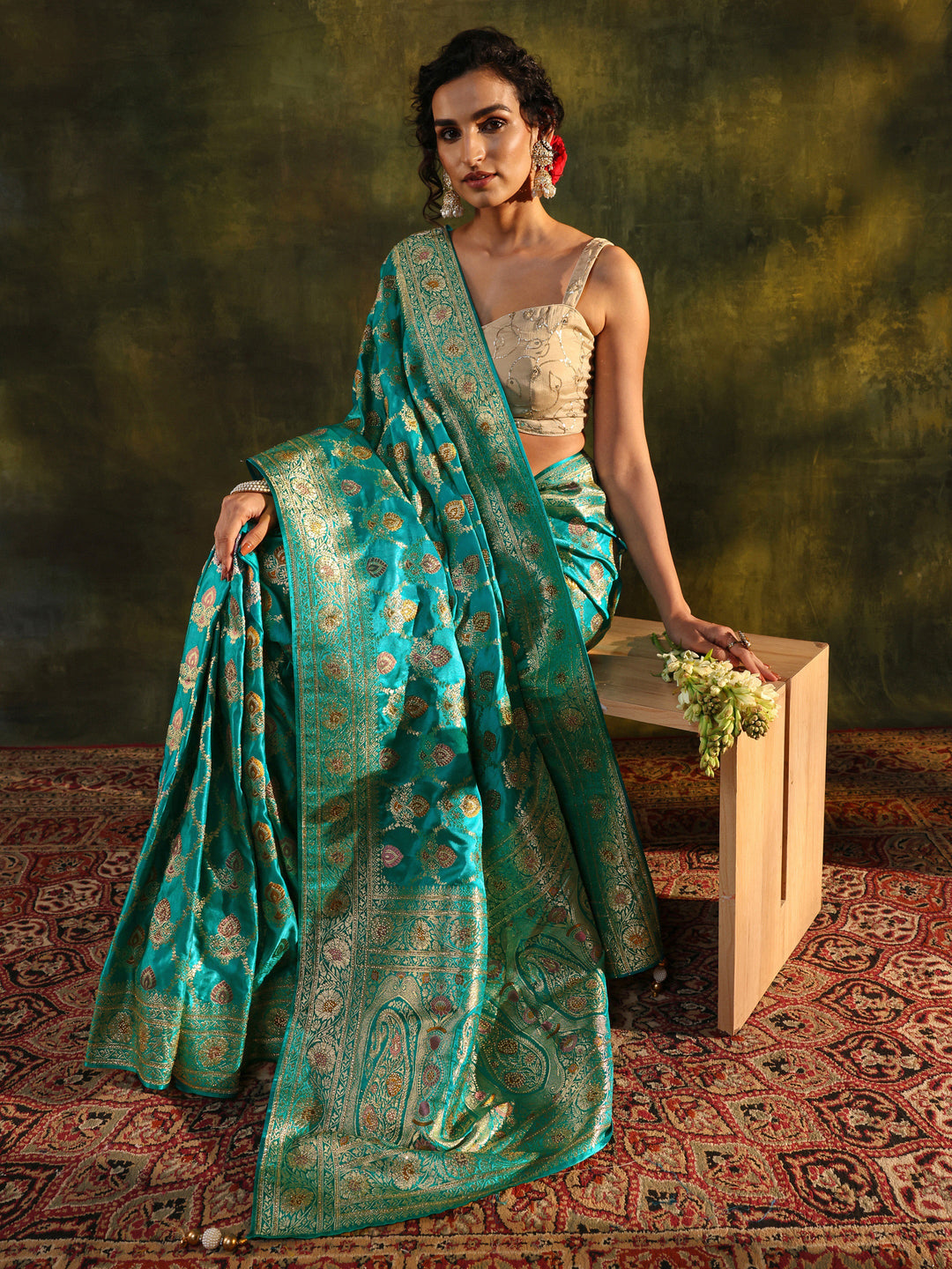 Libas Art Green Woven Design Silk Blend Banarasi Saree With Unstitched Blouse Piece