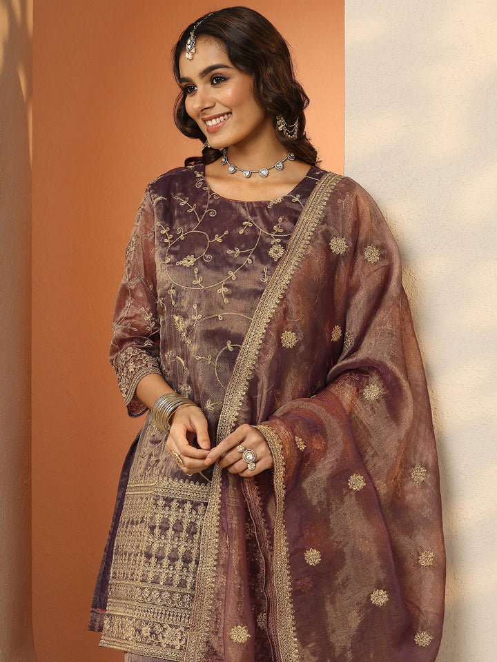 Libas Art Pink Embroidered Organza Straight Suit Set With Dupatta