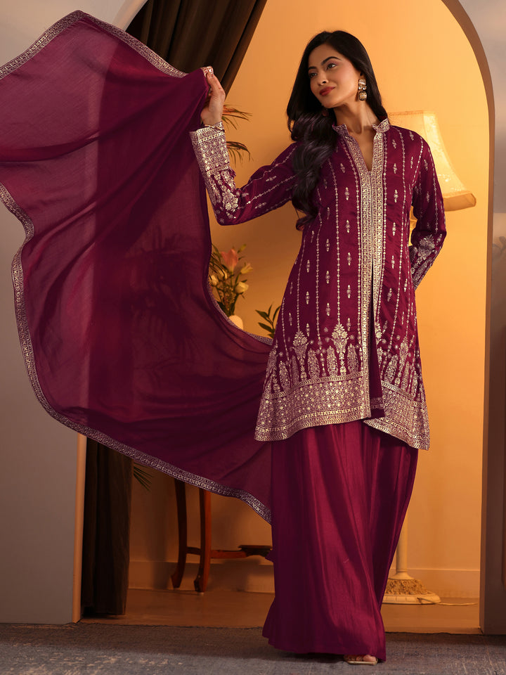 Pink Embroidered Silk Blend Straight Suit Set With Dupatta