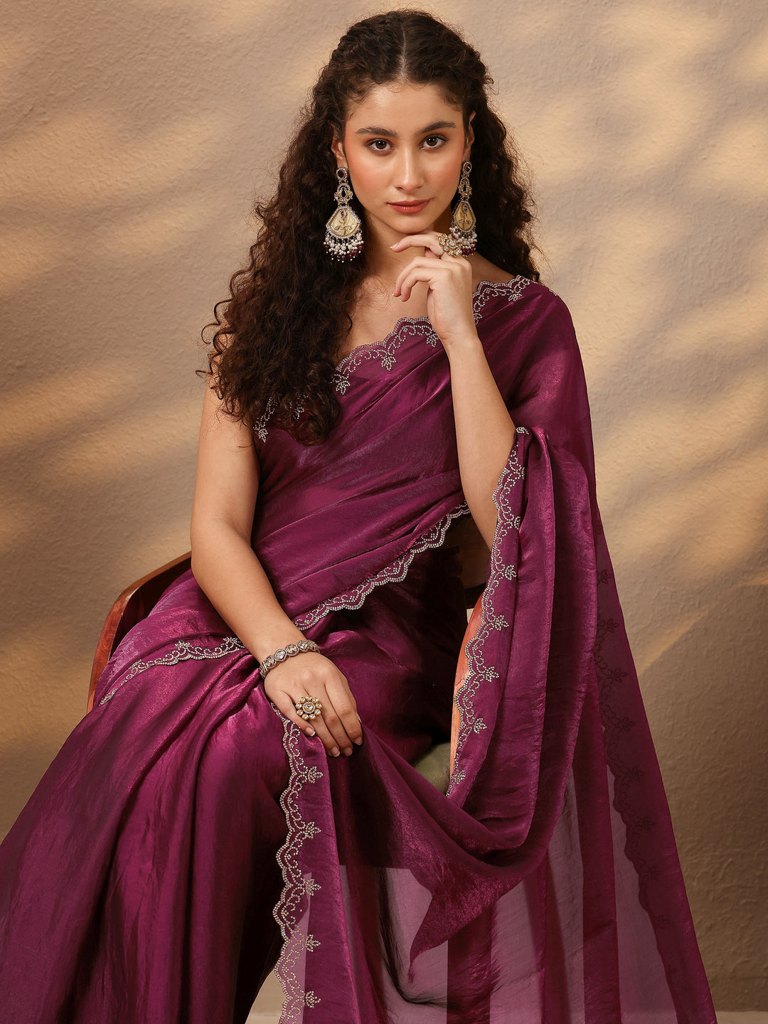 Magenta Solid Silk Blend Saree With Unstitched Blouse Piece