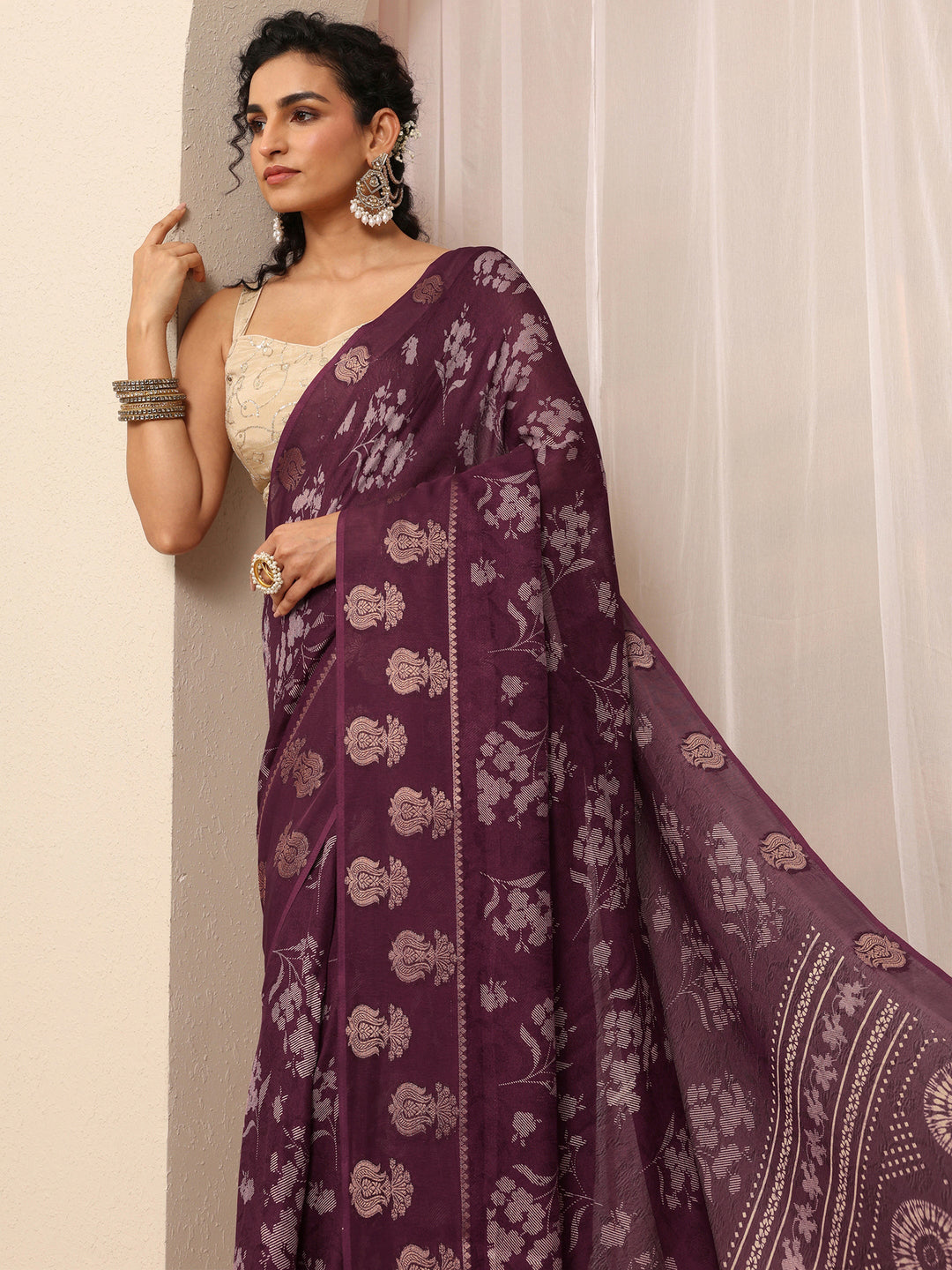 Maroon Floral Printed Silk Blend Saree With Unstitched Blouse Piece