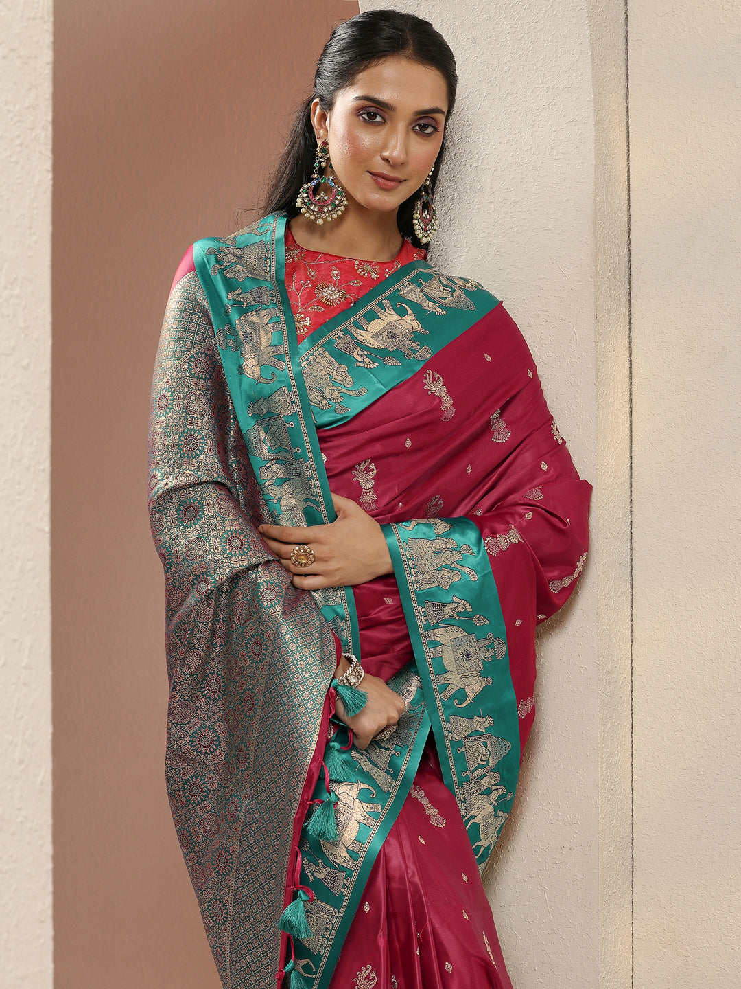 Maroon Woven Design Silk Blend Sarees With Unstitched Blouse Piece