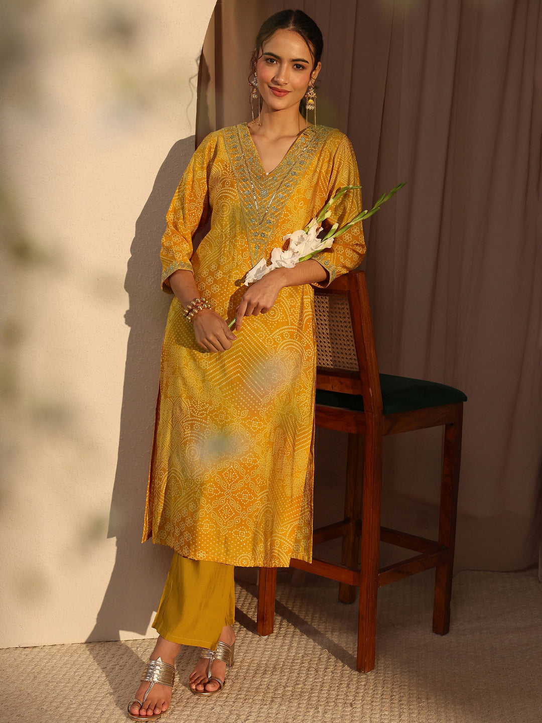 Mustard Bandhani Printed Silk Blend Straight Kurta