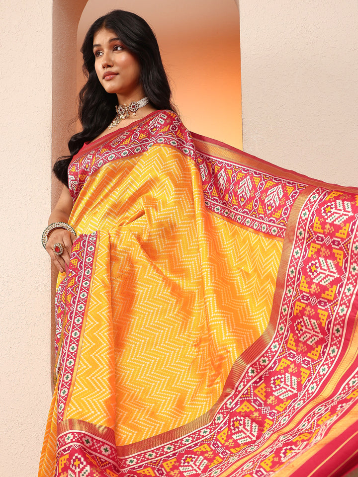 Mustard Chevron Woven Design Silk Blend Saree With Unstitched Blouse Piece