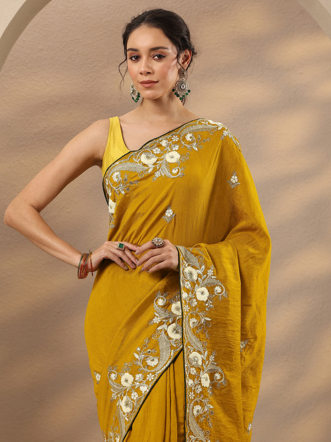 Mustard Embroidered Silk Blend Saree With Unstitched Blouse Piece