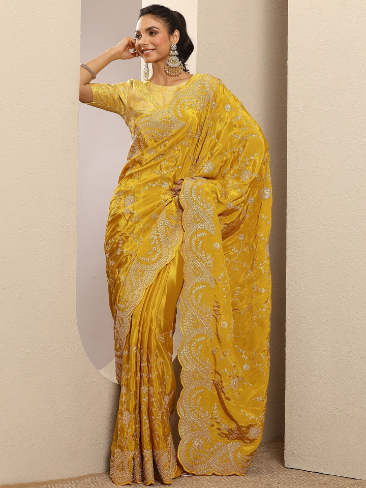 Mustard Embroidered Silk Blend Saree With Unstitched Blouse Piece