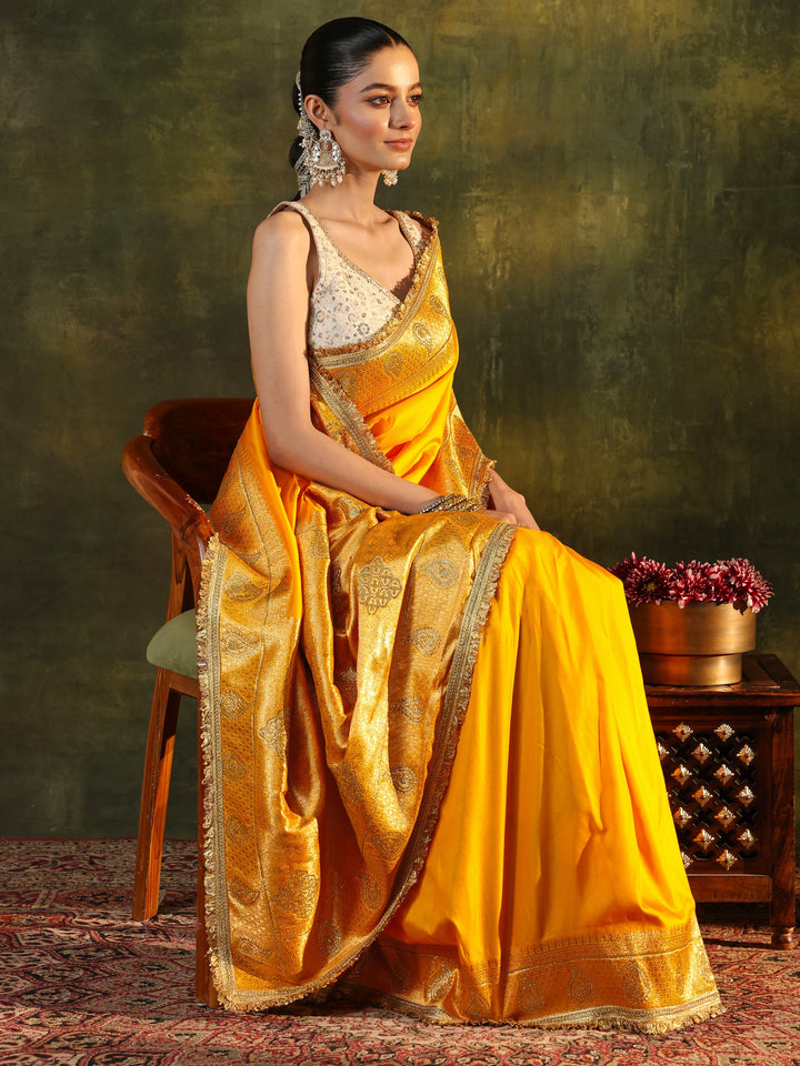Mustard Ethnic Silk Blend Saree With Unstitched Blouse Piece
