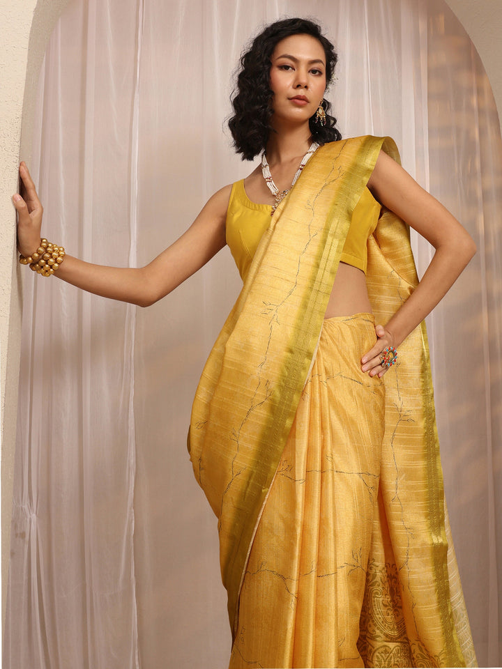 Mustard Floral Printed Silk Blend Saree With Unstitched Blouse Piece