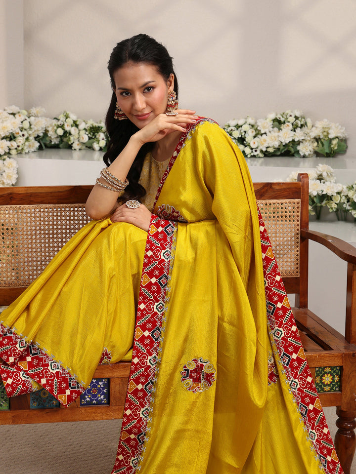 Mustard Patola Border Chinon Saree With Unstitched Blouse Piece