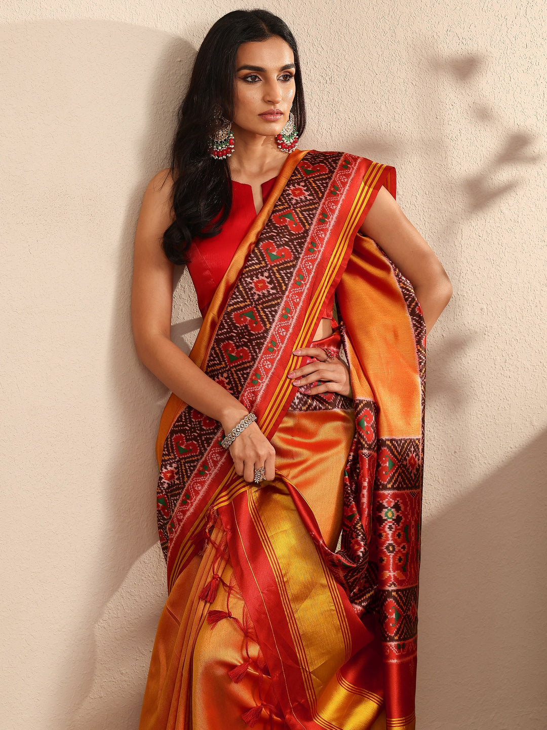 Mustard Solid Silk Saree With Unstitched Blouse Piece