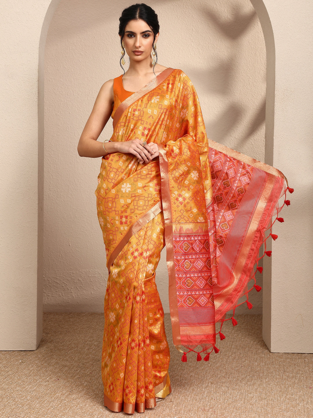 Mustard Woven Design Banarsi Silk Blend Saree With Unstitched Blouse Piece