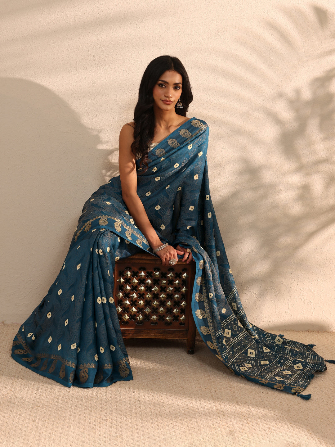 Navy Blue Bandhani Printed Silk Blend Saree 
With Unstitched Blouse Piece