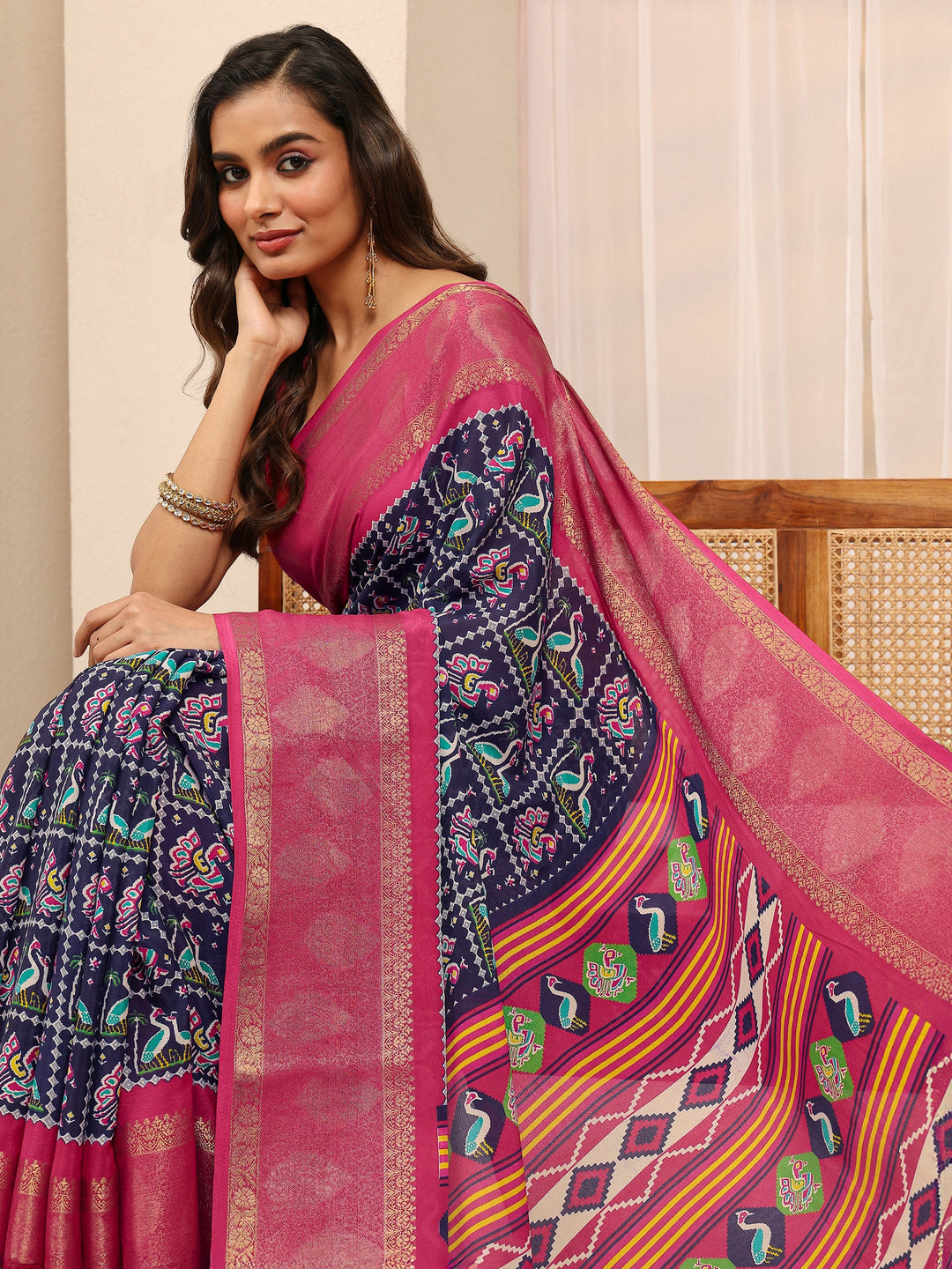 Navy Blue Checkered Silk Blend Saree 
With Unstitched Blouse Piece