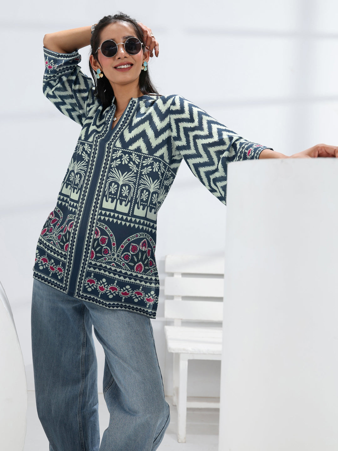 Navy Blue Ethnic Printed Cotton Blend Straight Short Kurti
