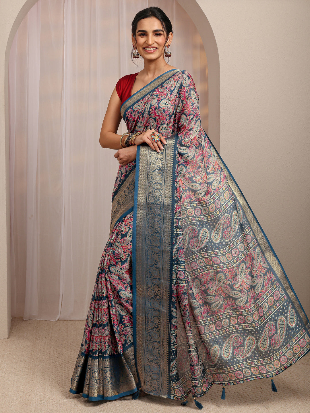 Navy Blue Paisley Printed Silk Blend Saree With Unstitched Blouse Piece