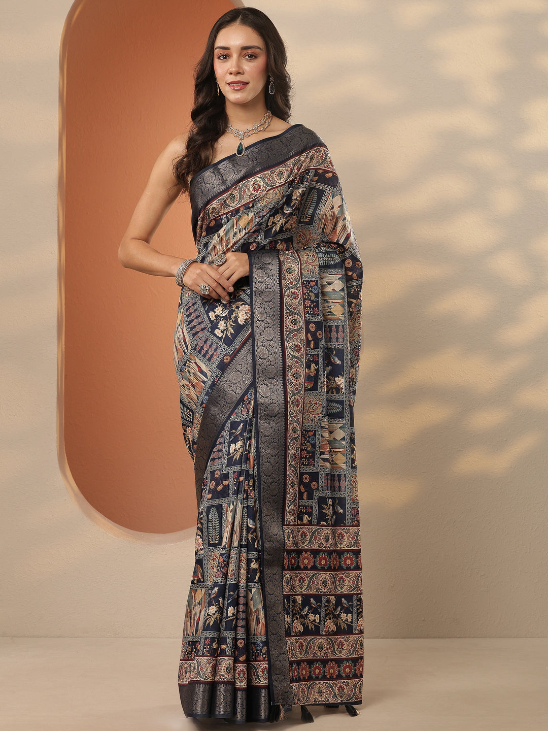 Navy Blue Printed Silk Blend Saree With Unstitched Blouse Piece