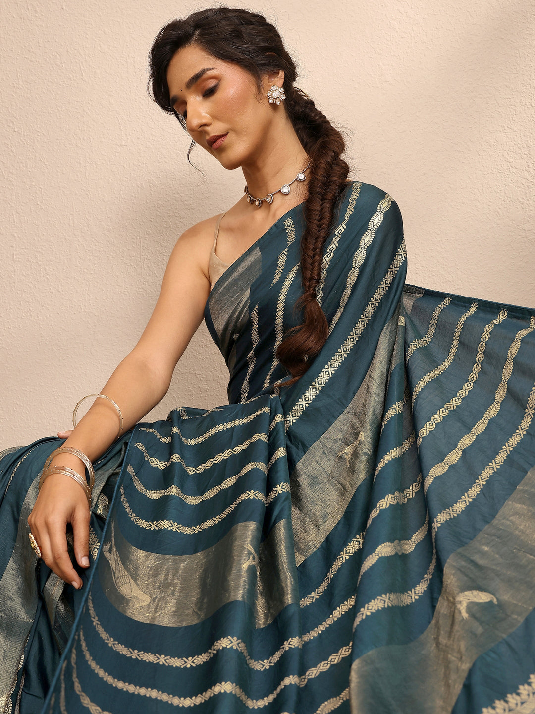 Navy Blue Woven Design Banarsi Silk Blend Saree With Unstitched Blouse Piece